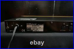 Roland GP-100 Guitar Preamp/Processor Amp Modeling, Multi-Effects & MIDI 100V