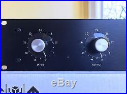 Universal Audio 1176ln Compressor / Limiter In New / MINT Condition