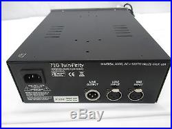 Universal Audio Twin-Finity 710 Microphone Tube Solid State Pre-Amplifier